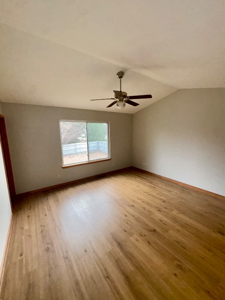 Building Photo - 6579 Sonoma Rd