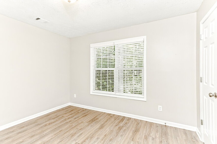 Building Photo - 5539 Princeton Oaks Ln