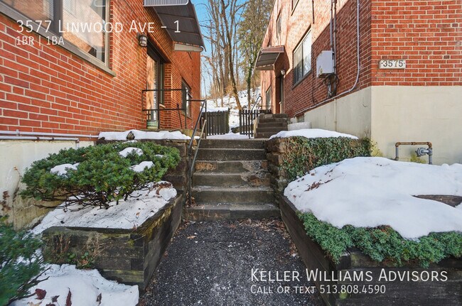 Building Photo - 3577 Linwood Ave