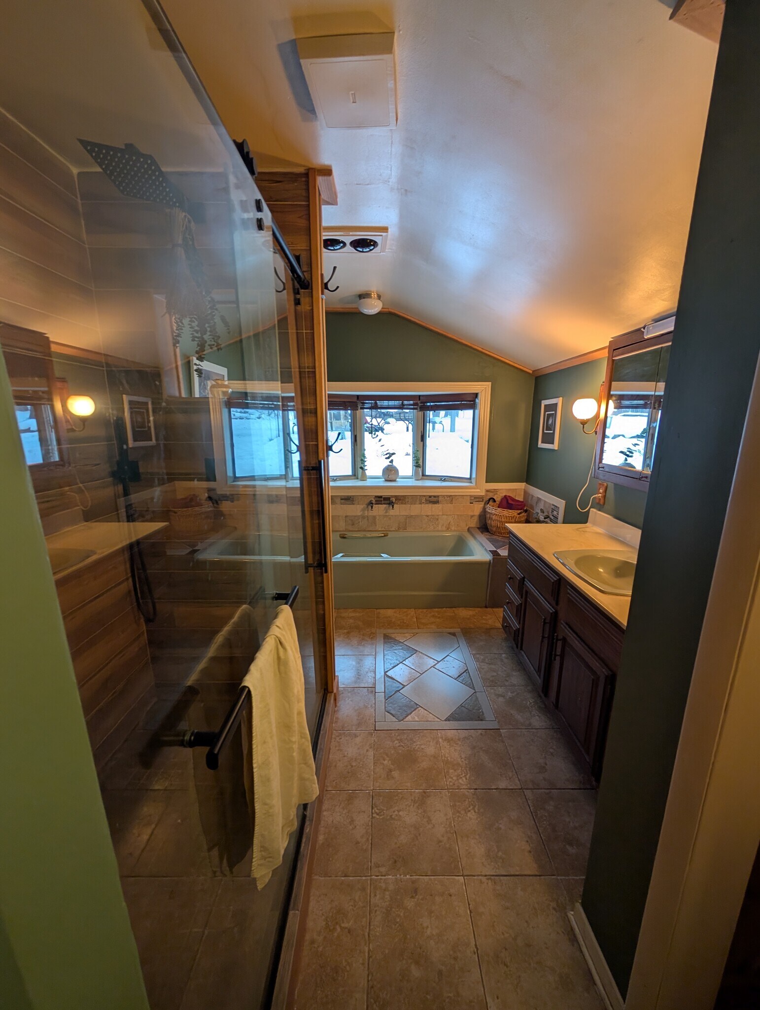 Building Photo - 8970 E Gull Lake Dr