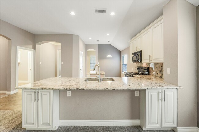 Building Photo - 13715 Cypresswood Crossing Blvd