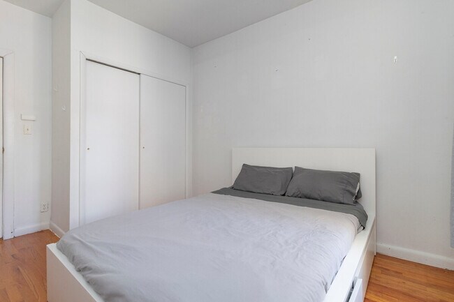 Building Photo - 315-317-317 E 95th St