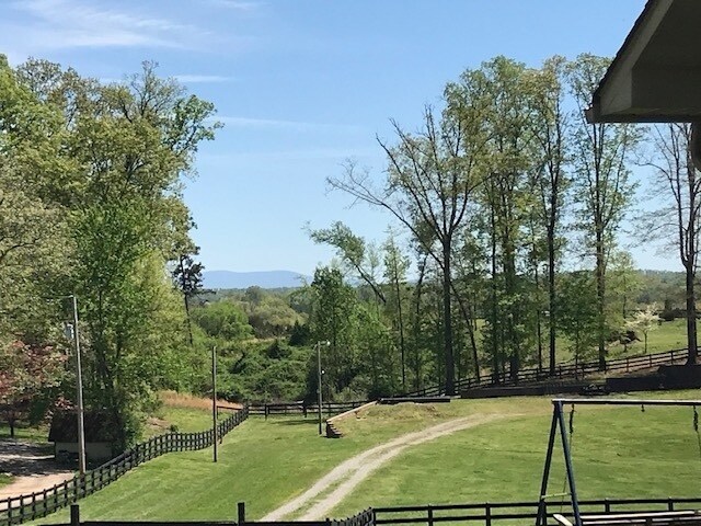 Building Photo - 3BR/ 2BA + Garage Condo in Beautiful Country Setting