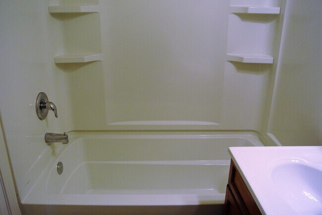 Building Photo - 1510 1st Ave SE