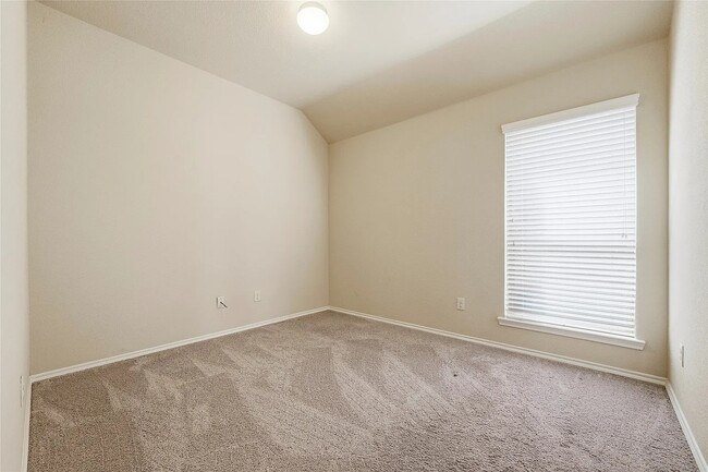 Building Photo - 9905 Cottontail Ln