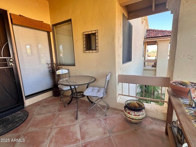 Building Photo - 16724 E Gunsight Dr