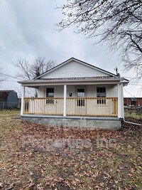 Building Photo - 1546 1/2 Fuller St