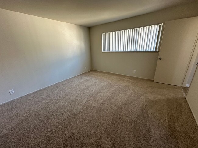 Building Photo - 6365 Bollinger Rd