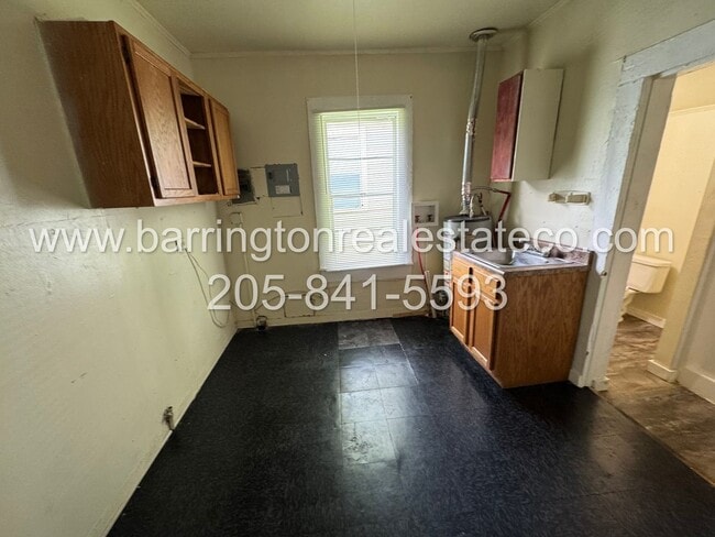 Building Photo - 410 54th St