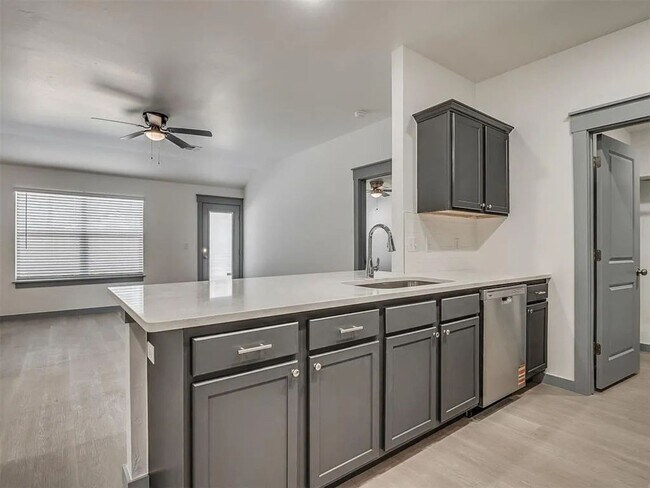 Building Photo - Turnkey 3-Bedroom Home in NW OKC – Perfect for Pets!