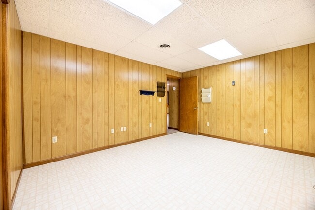 Building Photo - 7750 Melanie Cir
