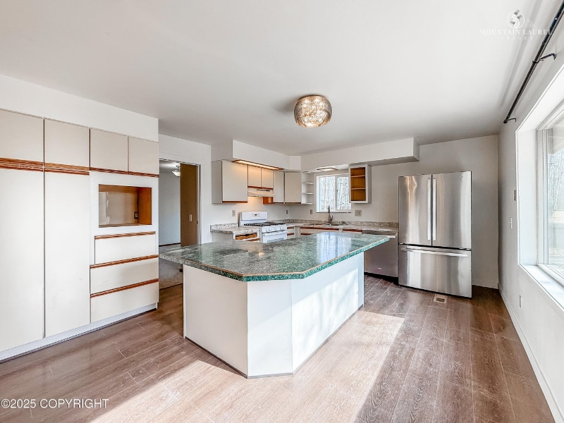 Building Photo - 8747 S Twilight Dr