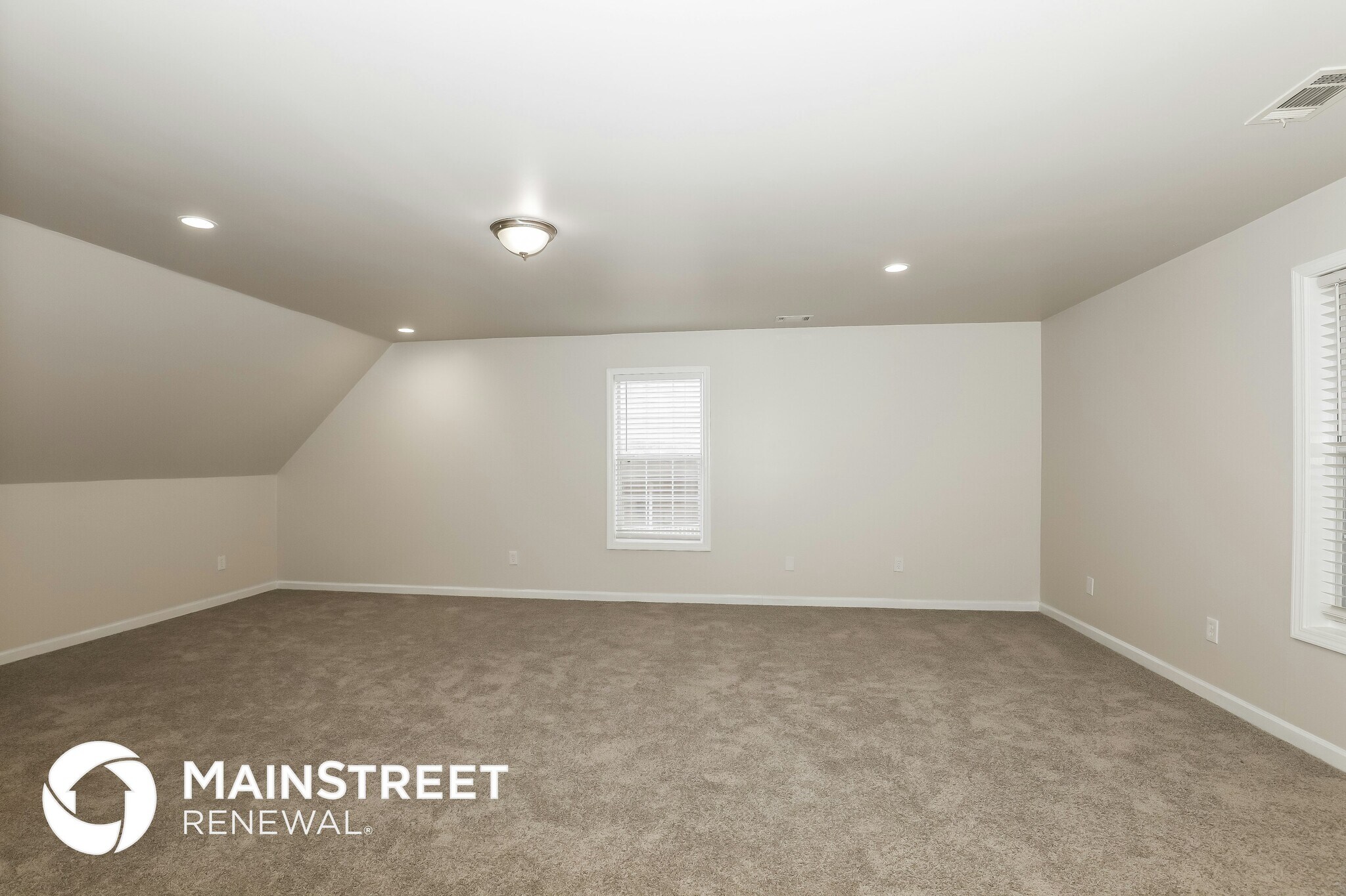 Building Photo - 3719 Upton Ct