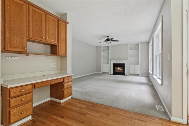 Building Photo - Spacious home in Fernbrook community and J...