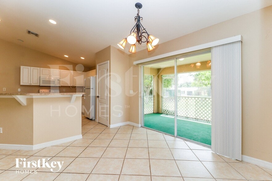 Building Photo - 314 Shore Dr