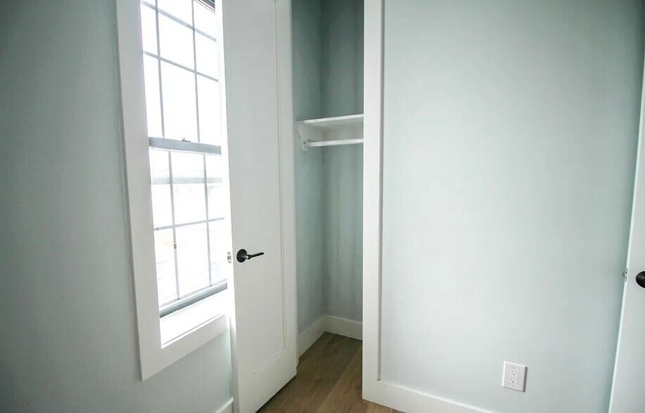 Building Photo - 6702 60th St