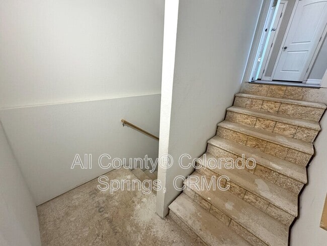 Building Photo - 764 Brambleberry Hts