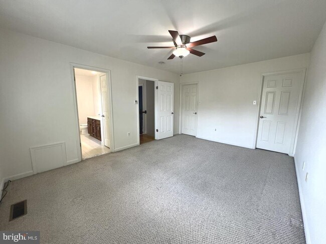 Building Photo - 8519 Wheatfield Way