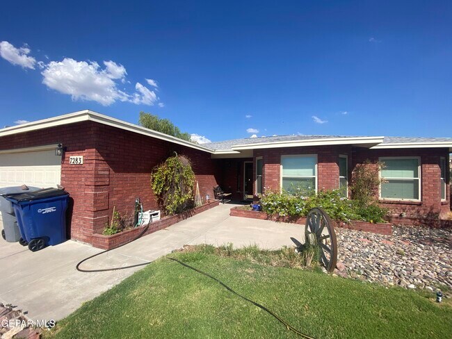 Building Photo - 7283 Luz De Paseo Ct