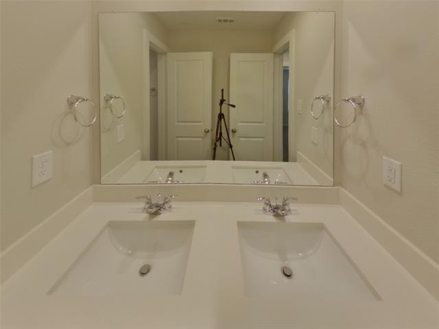 Building Photo - 1109 Fallgate Dr