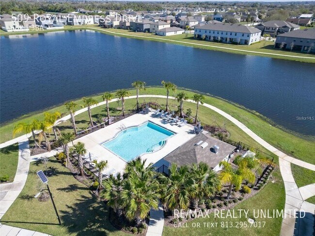Building Photo - 509 Royal Empress Dr