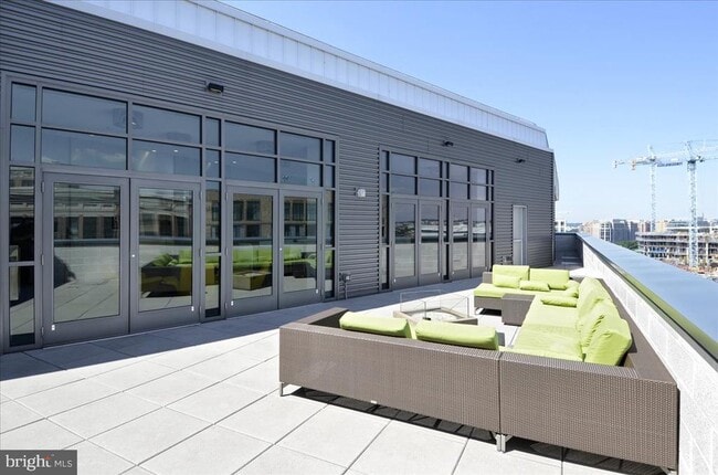 Building Photo - 460 New York Ave NW