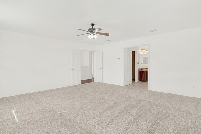 Building Photo - 10876 Rankin Dr