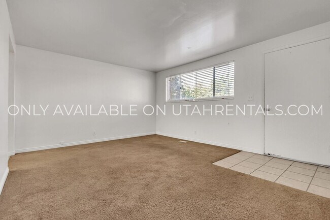 Building Photo - 185 W 2200 S
