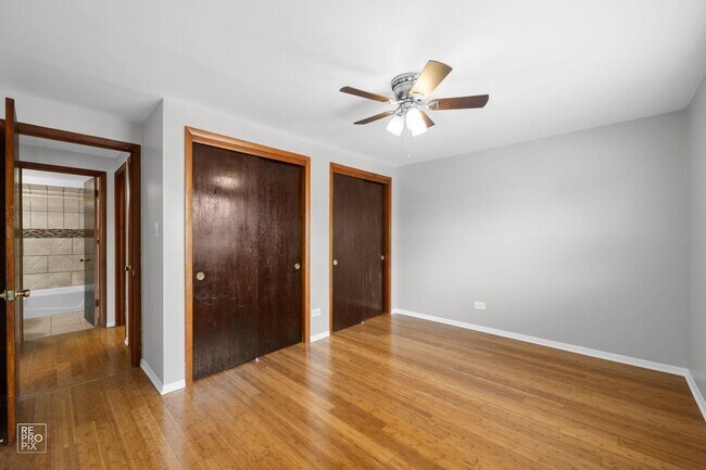 Building Photo - 8440 W 95th St