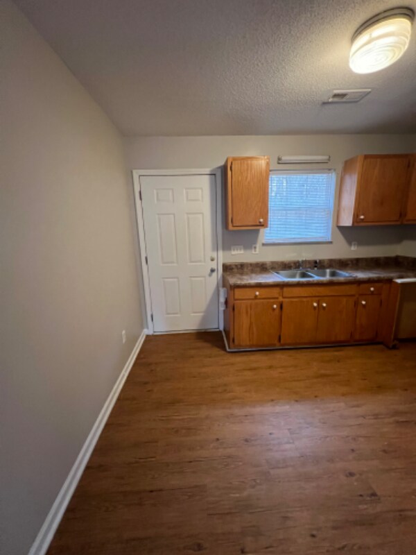 Building Photo - 317 Caswell St