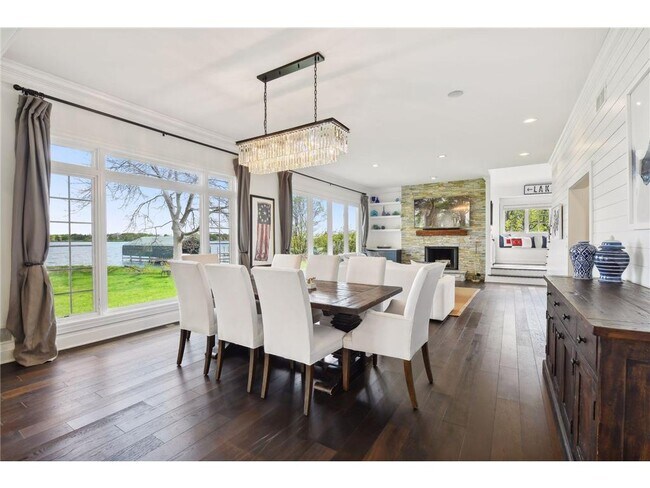 Building Photo - 3115 N Shore Dr