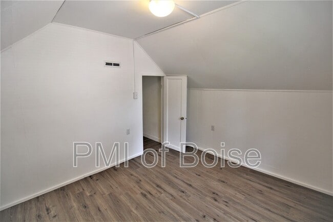 Building Photo - 317 E Bannock St