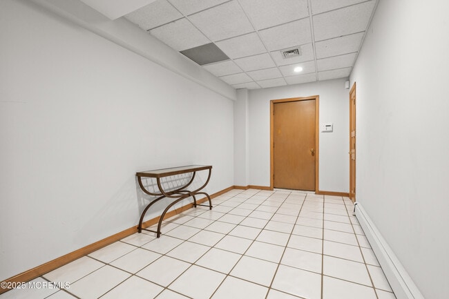 Building Photo - 25 Muncy Dr