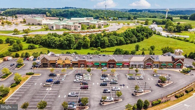 Building Photo - 3635 Stone Barn Dr