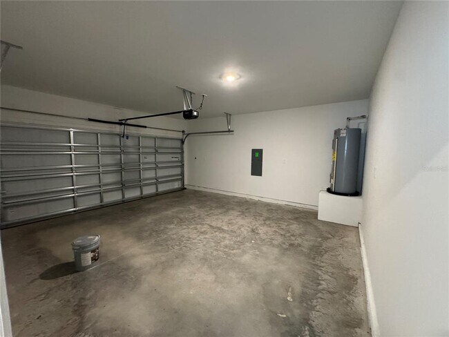 Building Photo - 3125 Brookhollow Wy