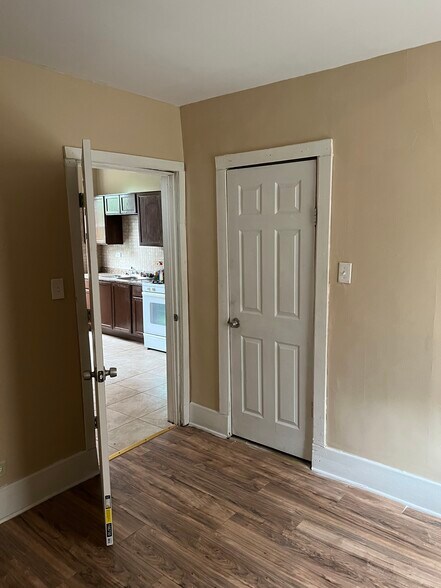 Bedroom 1 - 5625 S Princeton Ave