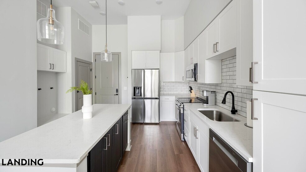Building Photo - 1310 Hillside Ave