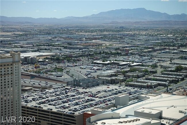 Building Photo - 3722 S Las Vegas Blvd