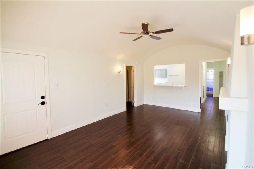Building Photo - 4225 Maycrest Ave