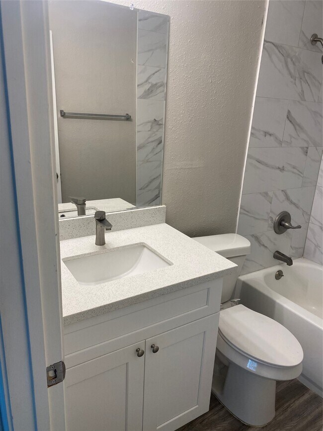 Building Photo - 7519 San Benito Dr