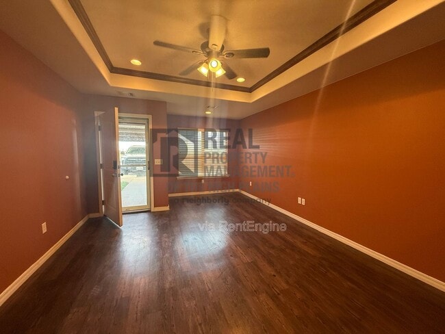 Building Photo - 13057 Raymond Rd