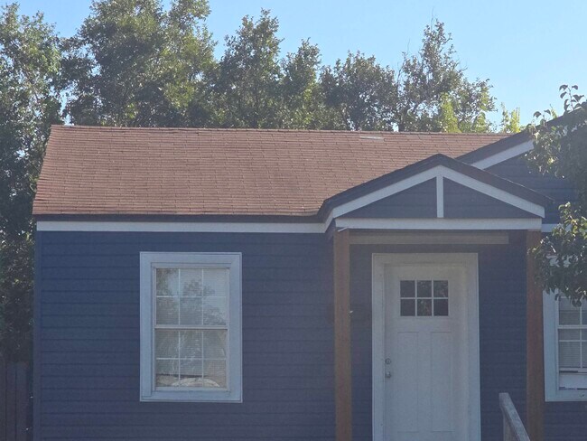 Building Photo - 3100 NW 33rd St