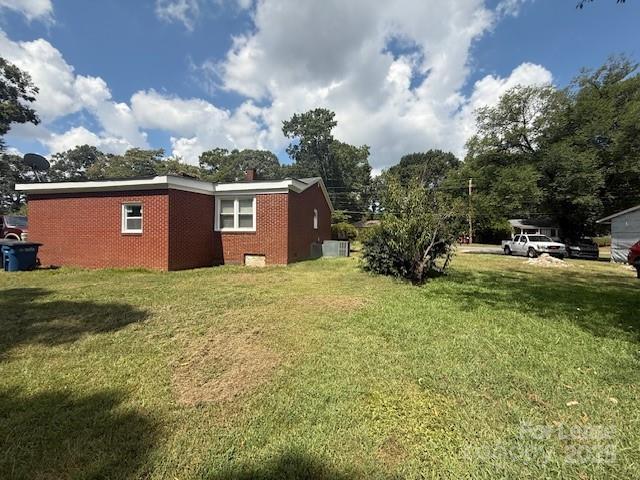 Building Photo - 419 Eastside Dr