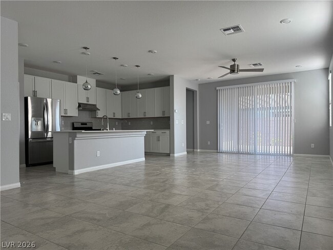 Building Photo - 7490 Lush Oasis Ave.