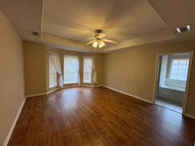 Building Photo - 5402 Willow View Rd
