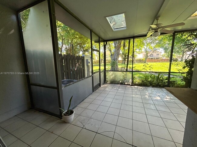 Building Photo - 11047 SW 154th Ct