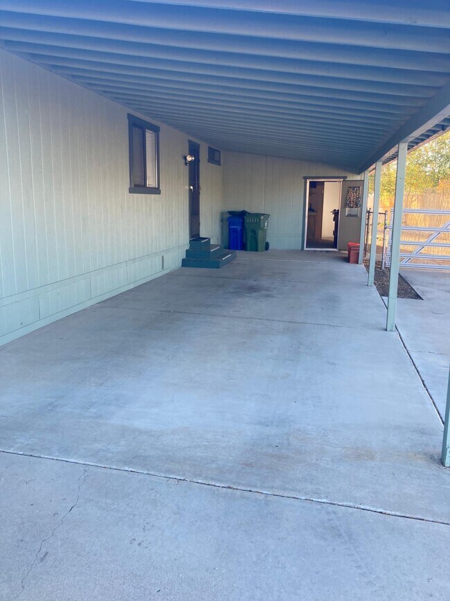 Building Photo - 3170 Samaritan Way