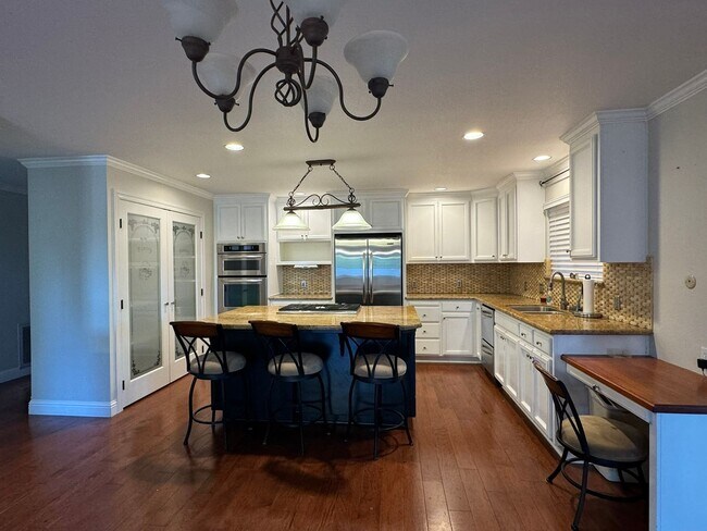 Building Photo - Beautiful Lake View Home for Rent in Lake of the Pines 3 Bed | 2 Bath | 1,775 Sq Ft