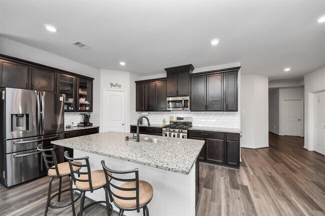 Building Photo - 7009 Terra Ln