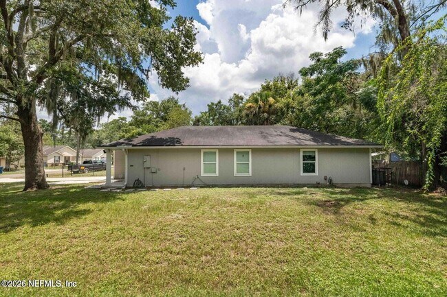 Building Photo - 9124 Adams Ave